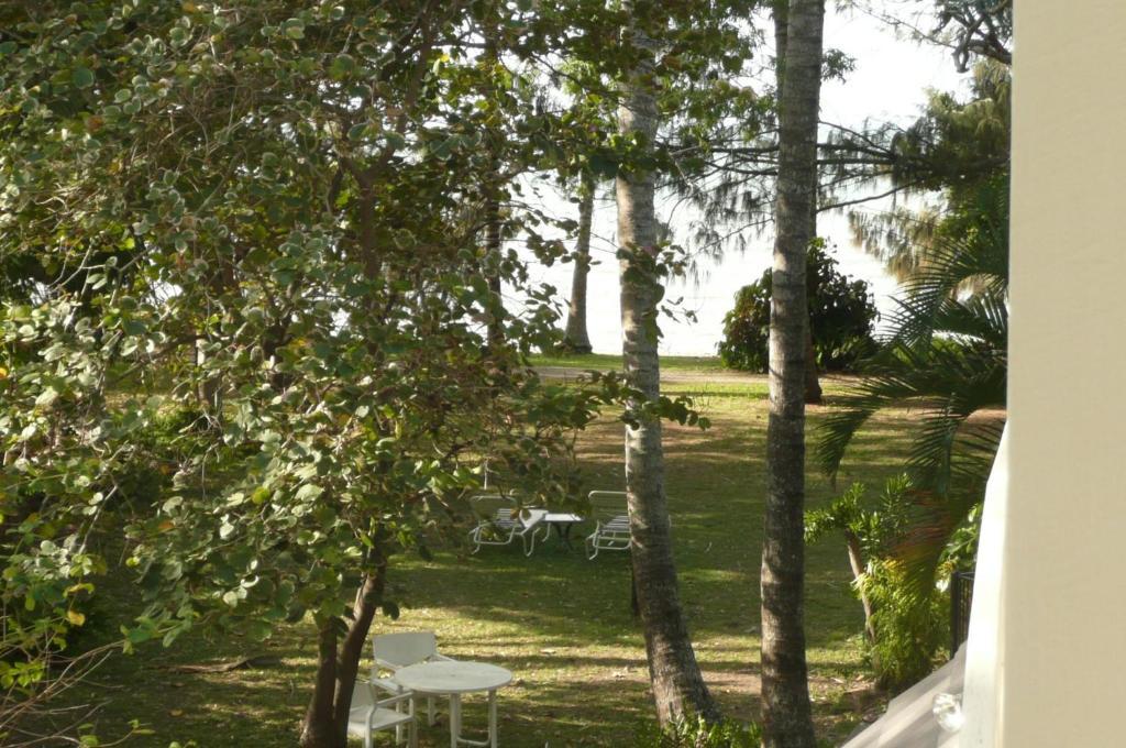 Beachside Holiday Units Bowen Værelse billede